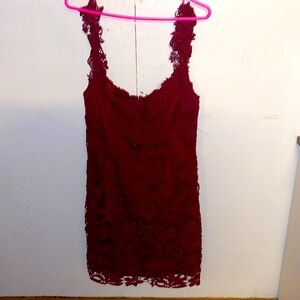 Lulus burgundy dress. Size XL. Used once for a wedding.